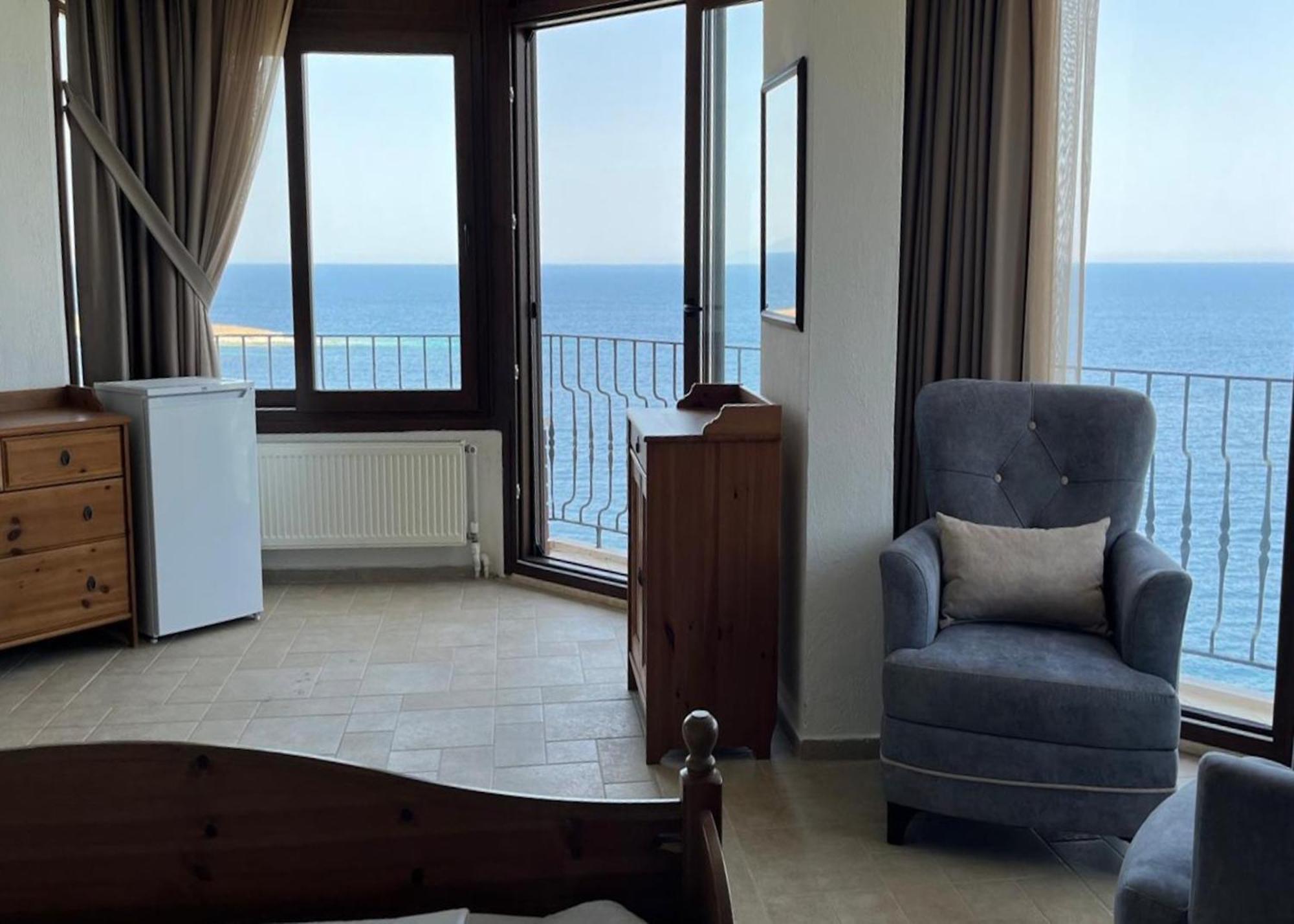 Nergis Hotel Karaburun  Ngoại thất bức ảnh