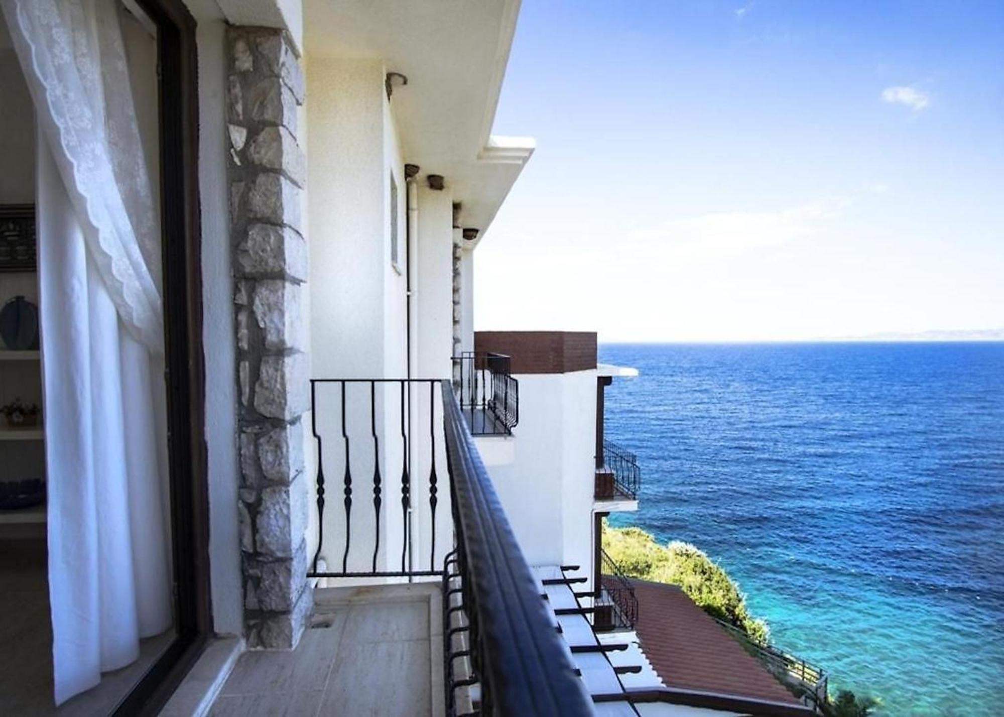 Nergis Hotel Karaburun  Ngoại thất bức ảnh