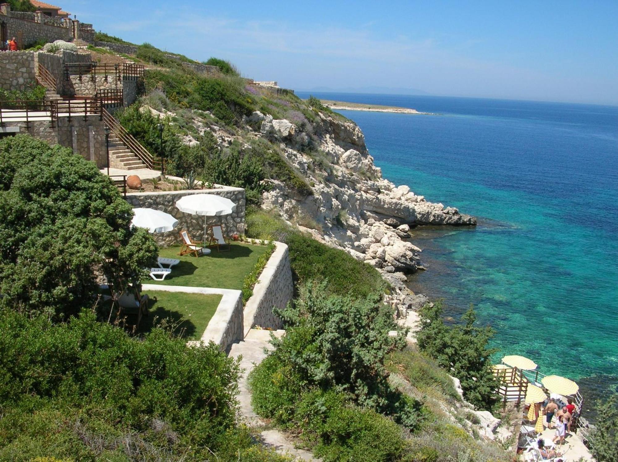Nergis Hotel Karaburun  Ngoại thất bức ảnh