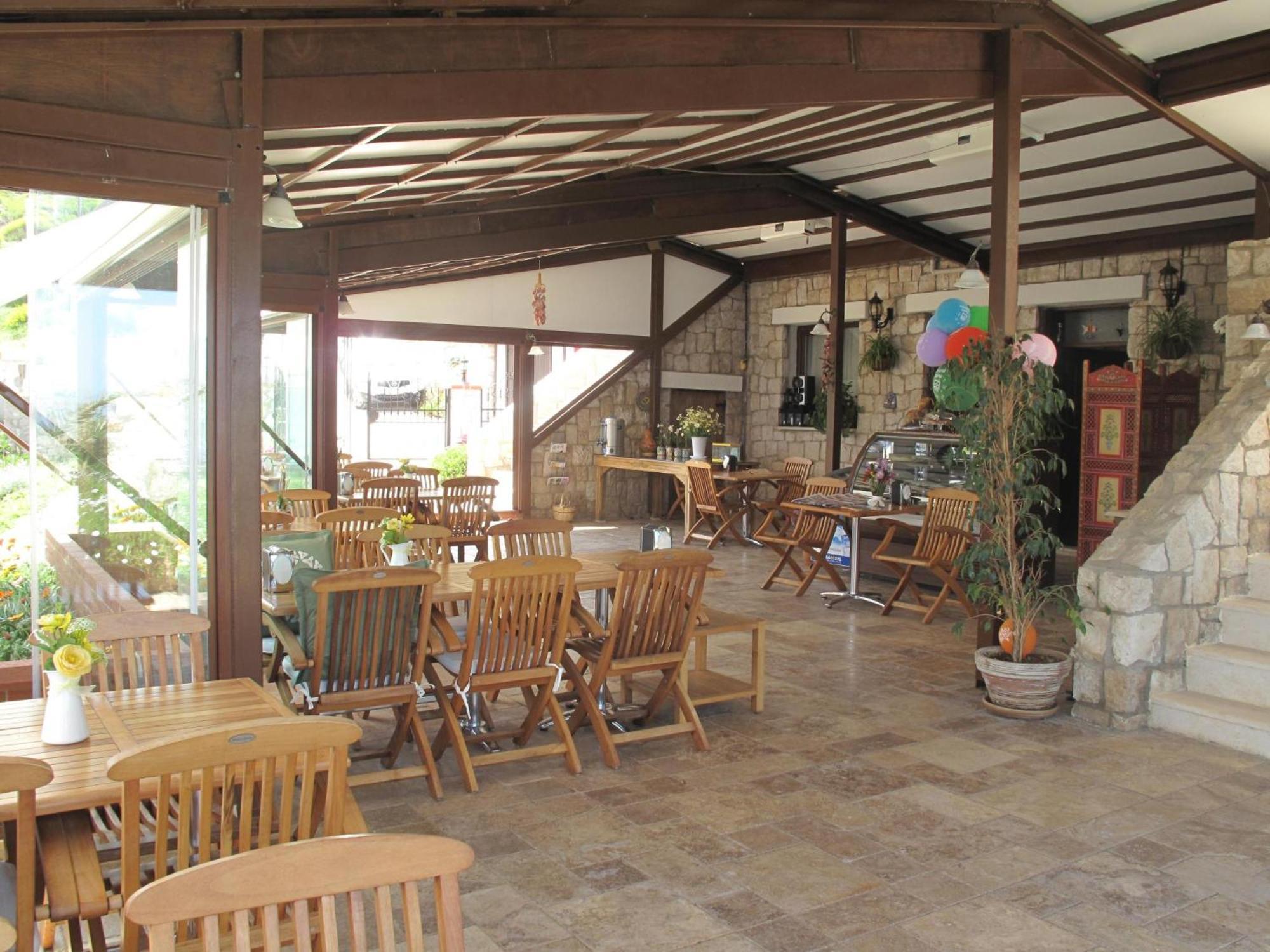 Nergis Hotel Karaburun  Ngoại thất bức ảnh