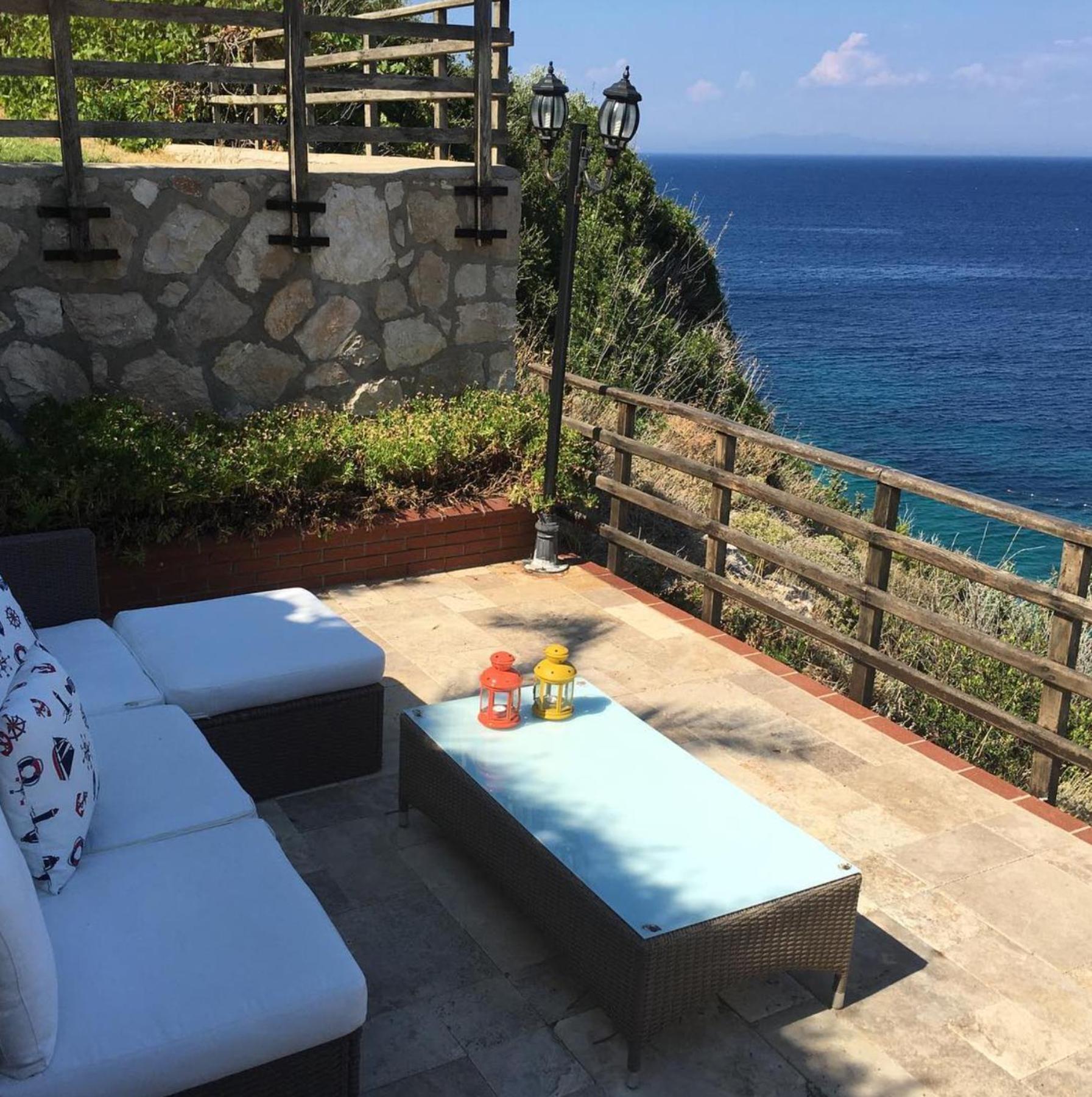 Nergis Hotel Karaburun  Ngoại thất bức ảnh